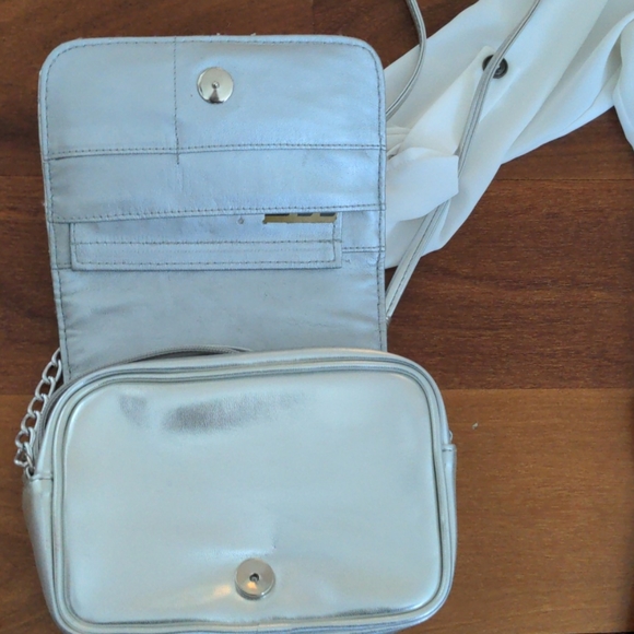 Silver purse - Picture 2 of 5